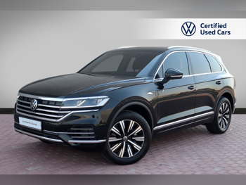 Volkswagen  Touareg  Comfort Line  2023  Automatic  11,000 Km  6 Cylinder  All Wheel Drive (AWD)  SUV  Black  With Warranty