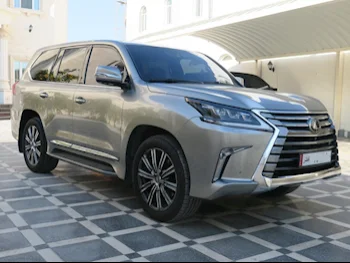 Lexus  LX  570  2017  Automatic  194,000 Km  8 Cylinder  Four Wheel Drive (4WD)  SUV  Sonic Titanium