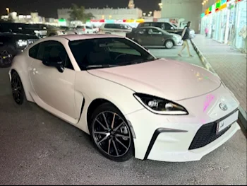 Toyota  GR 86  2023  Automatic  1,000 Km  4 Cylinder  Rear Wheel Drive (RWD)  Coupe / Sport  White Smoke  With Warranty