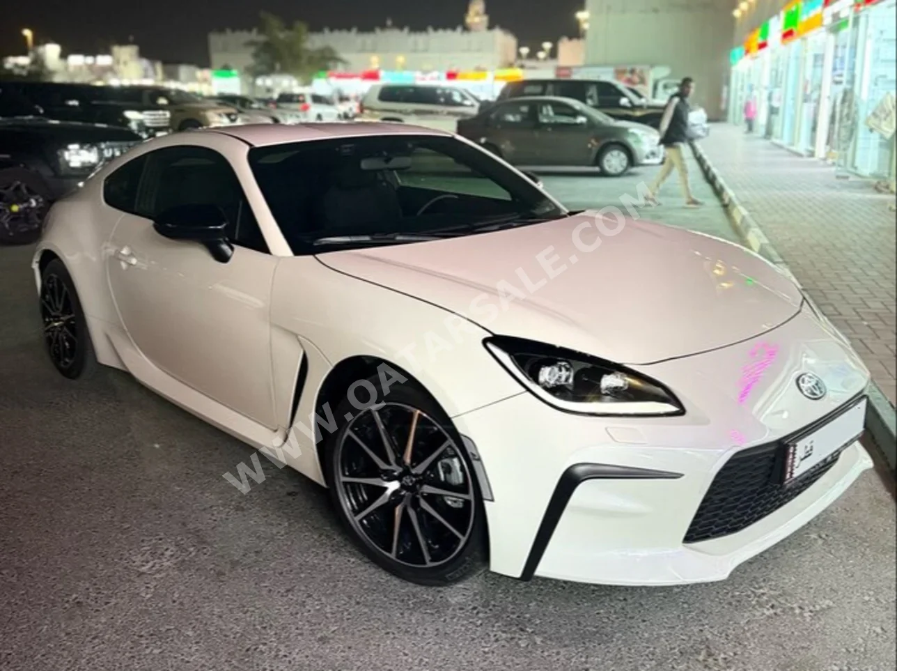 Toyota  GR 86  2023  Automatic  1,000 Km  4 Cylinder  Rear Wheel Drive (RWD)  Coupe / Sport  White Smoke  With Warranty