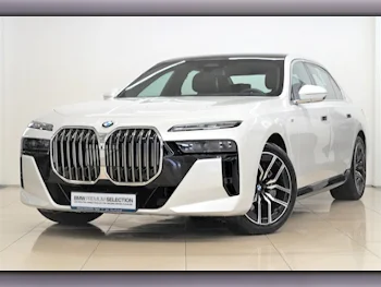 BMW  7-Series  740 i  2024  Automatic  6,770 Km  6 Cylinder  Rear Wheel Drive (RWD)  Sedan  White  With Warranty