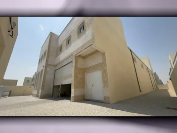 Warehouses & Stores - Al Wakrah  - Wadi Aba Seleel  -Area Size: 1000 Square Meter