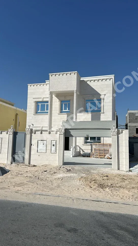 سكن عائلي  - غير مفروشة  - الوكرة  - المشاف  - 7 غرف نوم