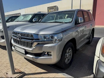  Toyota  Land Cruiser  GXR  2021  Automatic  144,000 Km  6 Cylinder  Four Wheel Drive (4WD)  SUV  Silver  With Warranty