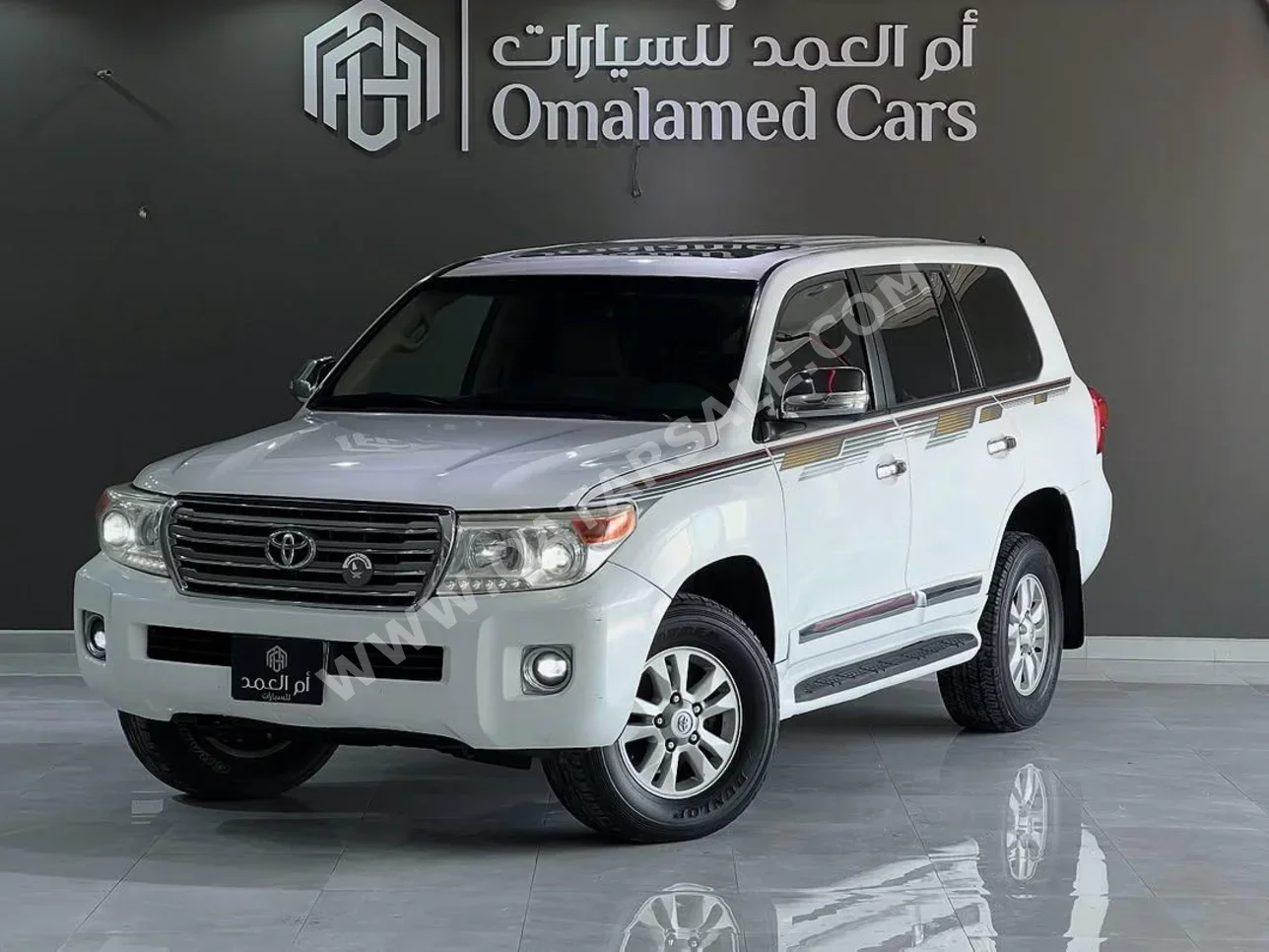 Toyota  Land Cruiser  GXR  2012  Automatic  222,000 Km  8 Cylinder  Four Wheel Drive (4WD)  SUV  White