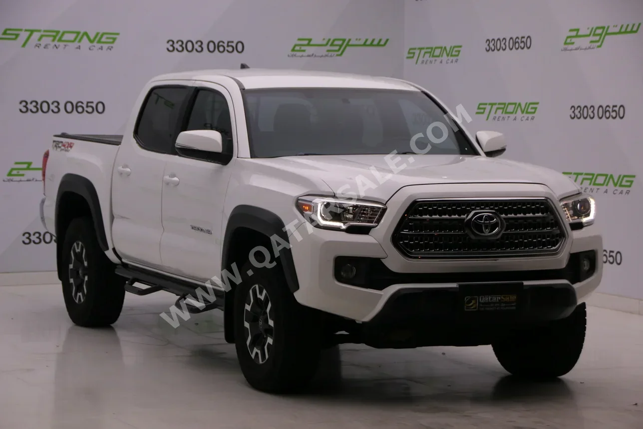 Toyota  Tacoma  TRD Pro  2017  Automatic  72,000 Km  6 Cylinder  Four Wheel Drive (4WD)  Pick Up  White