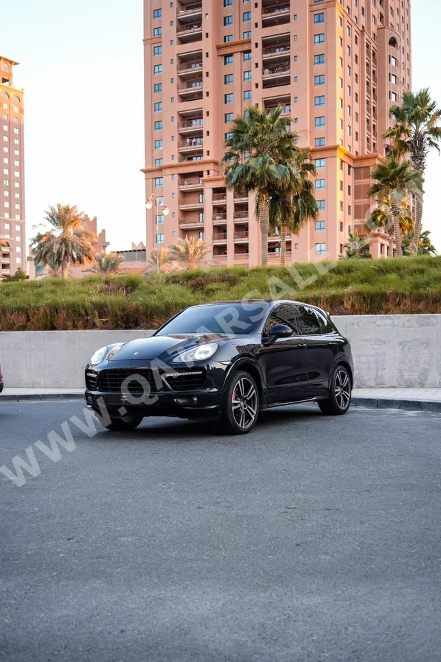 Porsche  Cayenne  Turbo  2013  Automatic  93,000 Km  8 Cylinder  Four Wheel Drive (4WD)  SUV  Black