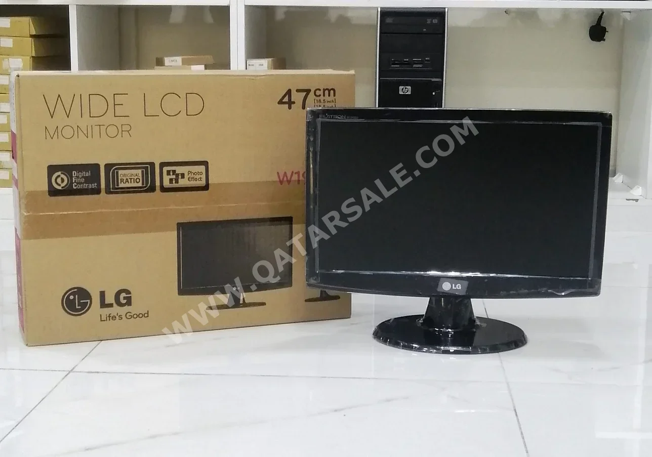 Monitors LG /  19 Inch  Black