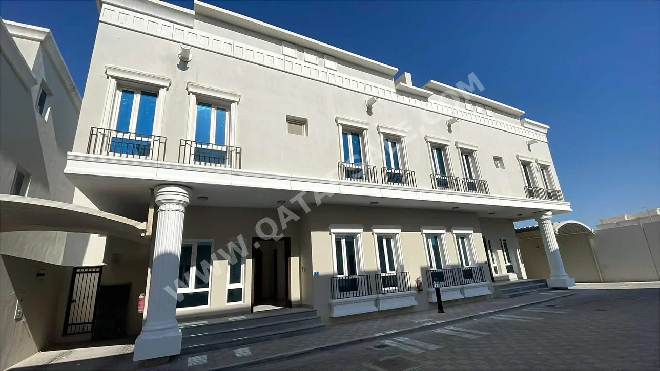 Family Residential  - Not Furnished  - Al Daayen  - Al Khisah  - 5 Bedrooms