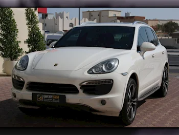 Porsche  Cayenne  S  2011  Automatic  204,000 Km  8 Cylinder  Four Wheel Drive (4WD)  SUV  White