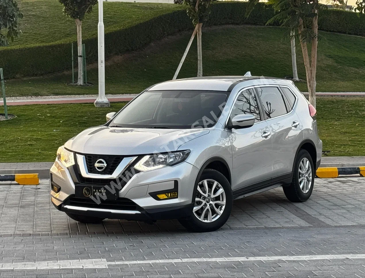 Nissan  X-Trail  2020  Automatic  165,000 Km  4 Cylinder  Four Wheel Drive (4WD)  SUV  Silver