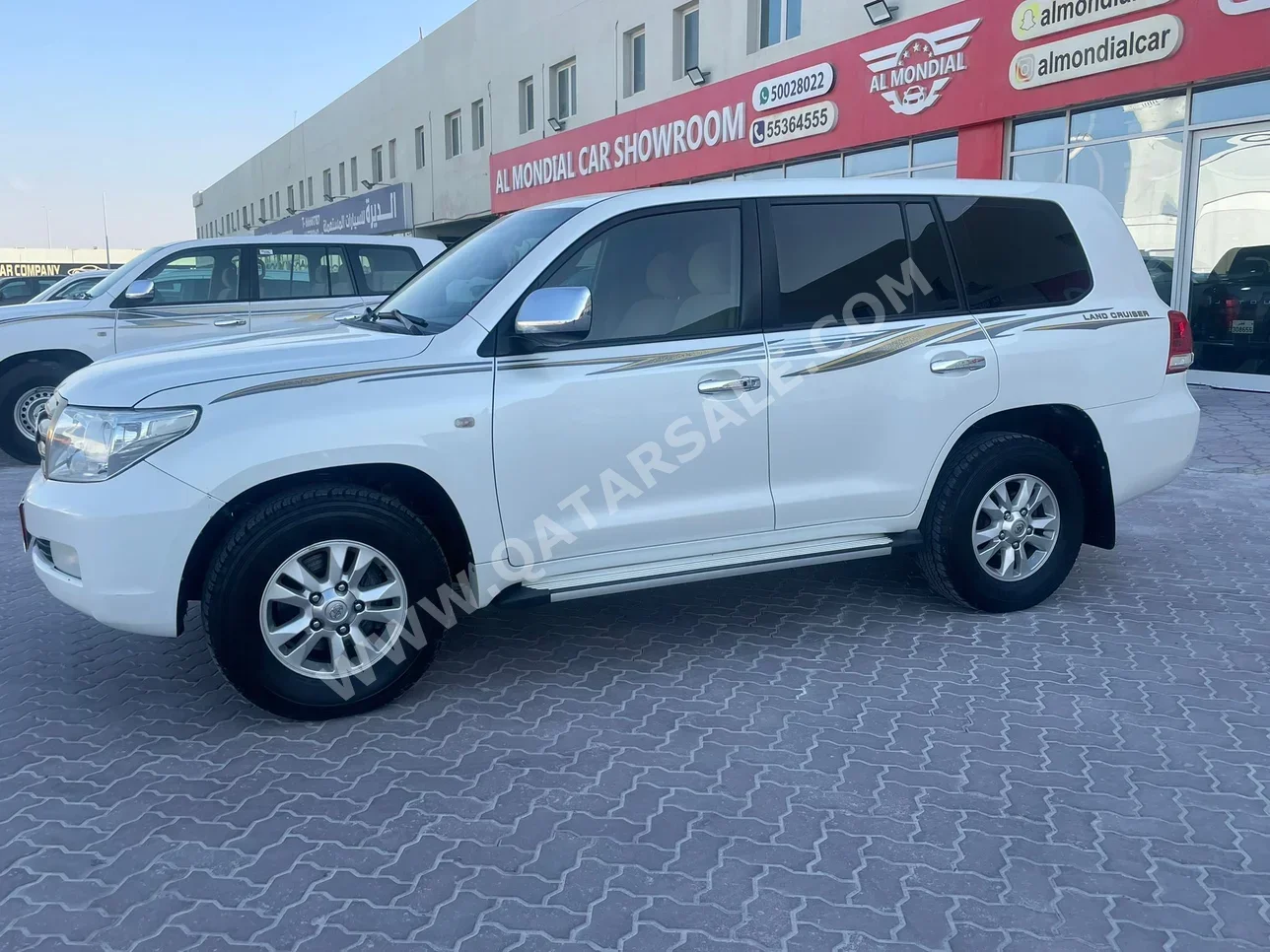 Toyota  Land Cruiser  GXR  2008  Automatic  336,000 Km  8 Cylinder  Four Wheel Drive (4WD)  SUV  White