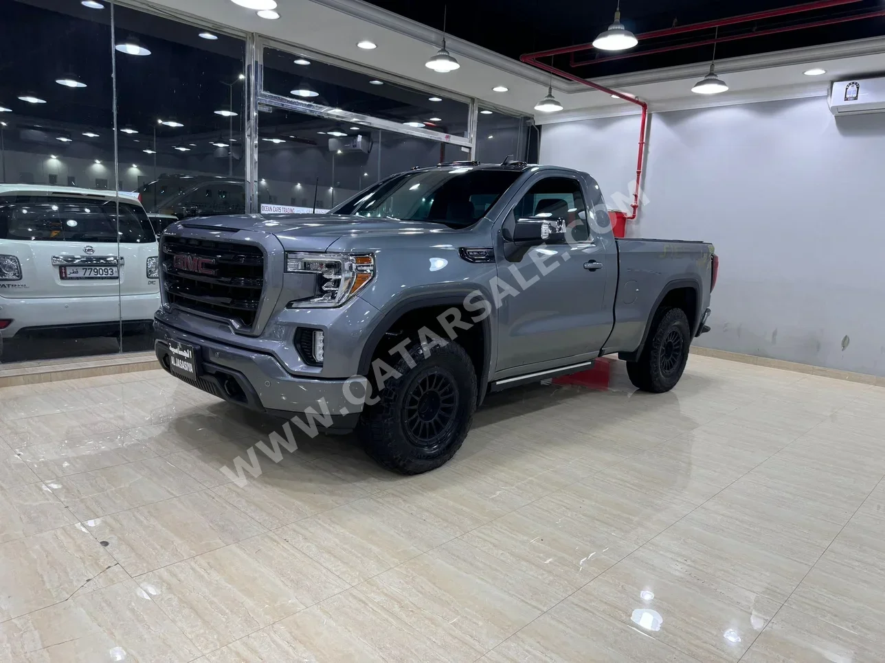 GMC  Sierra  Elevation  2021  Automatic  56,000 Km  8 Cylinder  Four Wheel Drive (4WD)  Pick Up  Gray