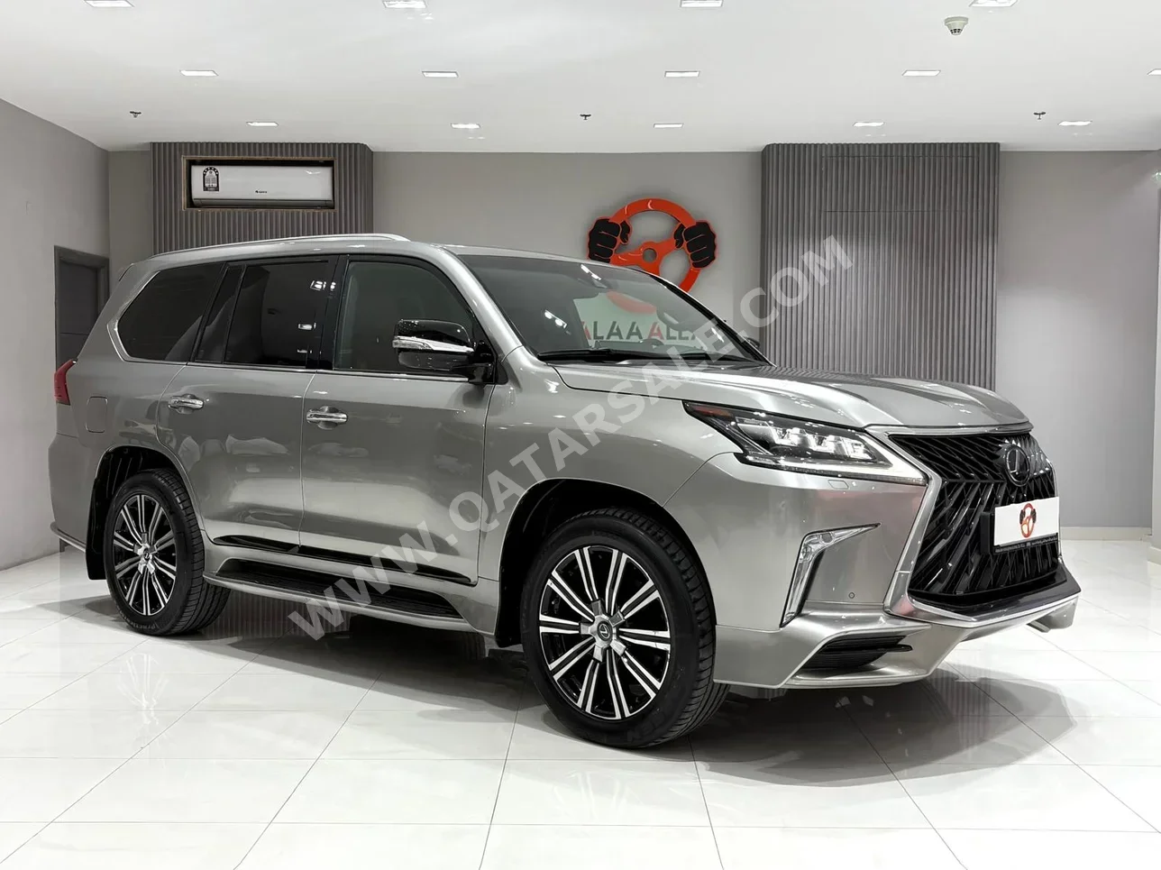 Lexus  LX  570 S  2019  Automatic  54,000 Km  8 Cylinder  Four Wheel Drive (4WD)  SUV  Silver