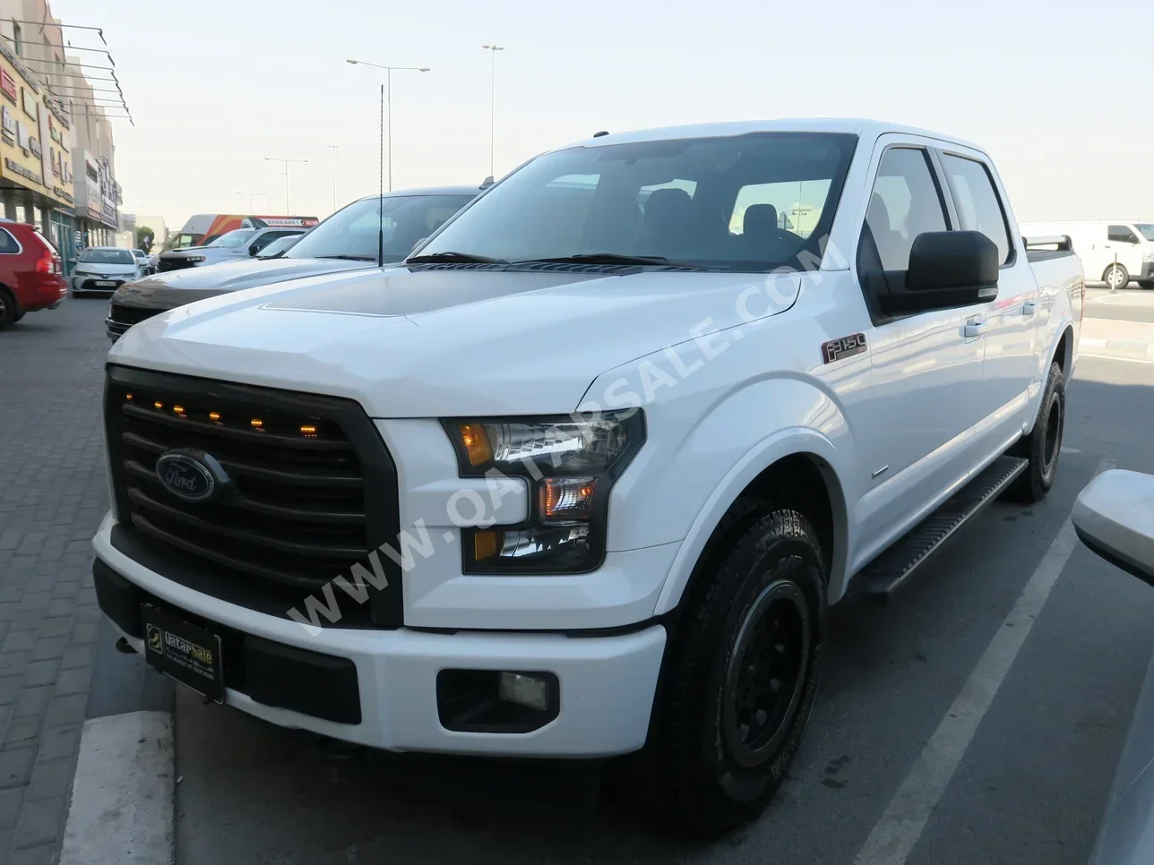 Ford  F  150  2017  Automatic  167,000 Km  8 Cylinder  Four Wheel Drive (4WD)  Pick Up  White