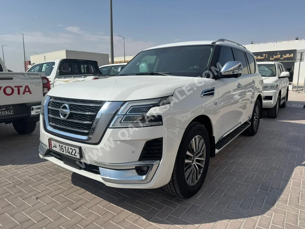 Nissan  Patrol  Platinum  2020  Automatic  136,000 Km  8 Cylinder  Four Wheel Drive (4WD)  SUV  White