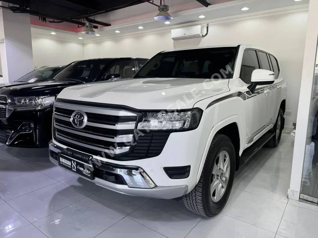 Toyota  Land Cruiser  GXR  2022  Automatic  96,000 Km  6 Cylinder  Four Wheel Drive (4WD)  SUV  White