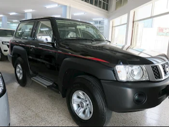 Nissan  Patrol  Safari  2023  Automatic  12,000 Km  6 Cylinder  Four Wheel Drive (4WD)  SUV  Black  With Warranty