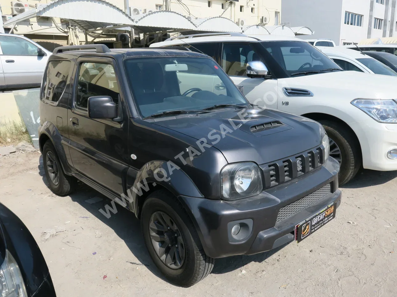 Suzuki  Jimny  2015  Automatic  102,000 Km  4 Cylinder  Four Wheel Drive (4WD)  SUV  Gray