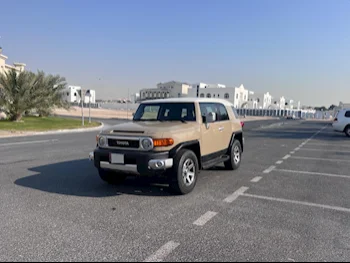 Toyota  FJ Cruiser  2015  Automatic  189,000 Km  6 Cylinder  Four Wheel Drive (4WD)  SUV  Beige