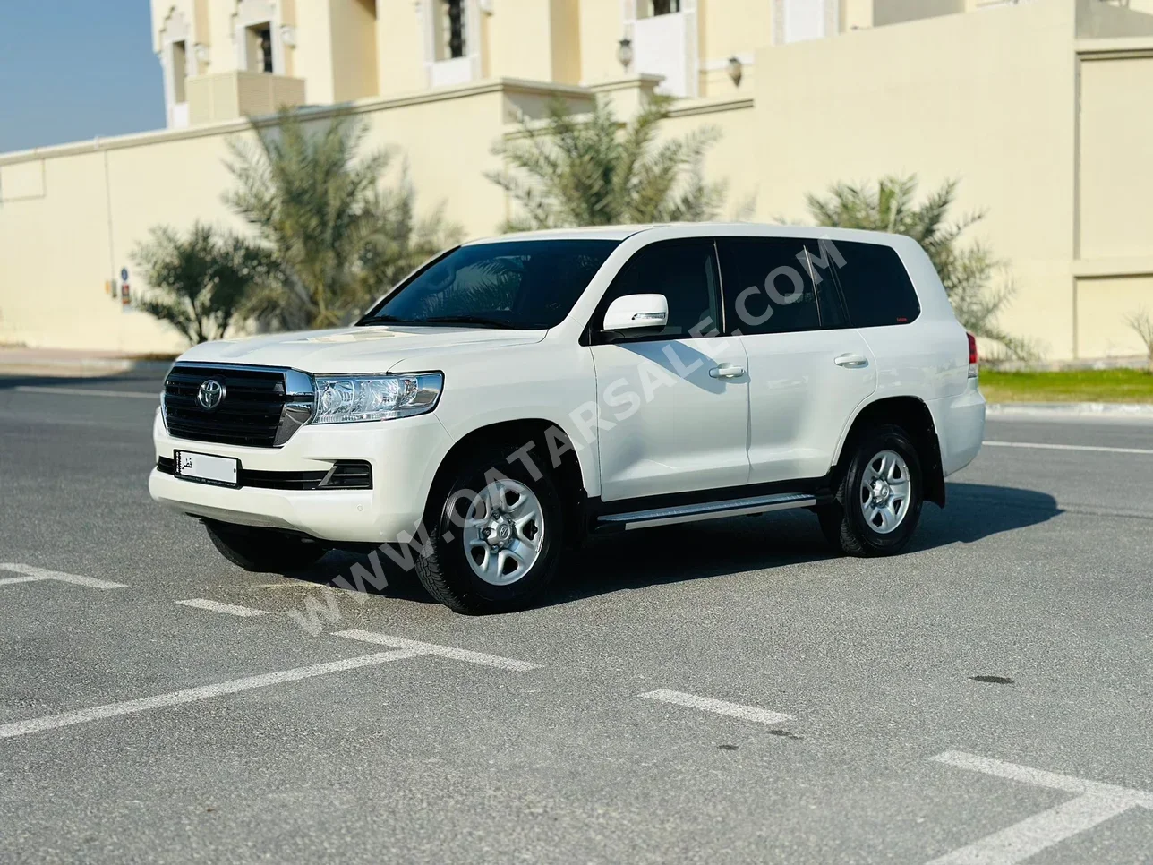 Toyota  Land Cruiser  G  2021  Automatic  159,000 Km  6 Cylinder  Four Wheel Drive (4WD)  SUV  White