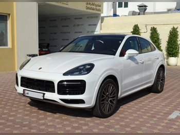 Porsche Cayenne 2021 Automatic 31,000 Km 6 Cylinder Four Wheel Drive (4WD) SUV White With Warranty