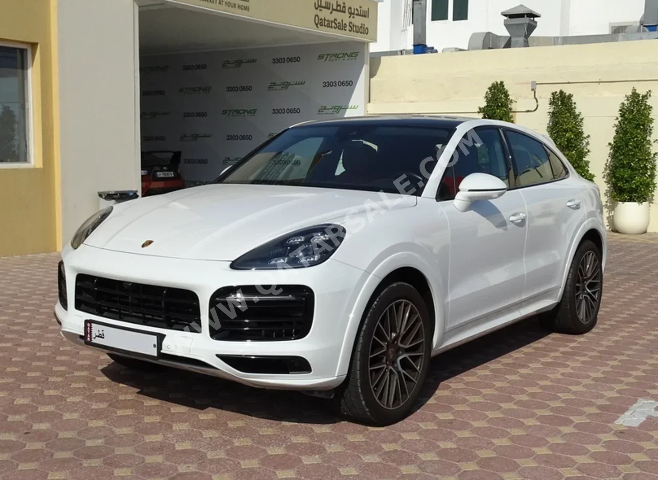 Porsche  Cayenne  2021  Automatic  31,000 Km  6 Cylinder  Four Wheel Drive (4WD)  SUV  White  With Warranty