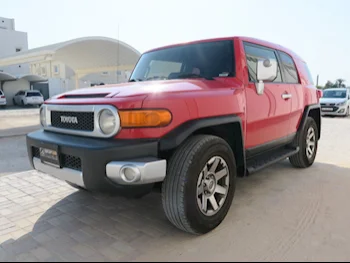 Toyota  FJ Cruiser  2015  Automatic  283,000 Km  6 Cylinder  Four Wheel Drive (4WD)  SUV  Red