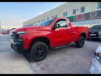 Chevrolet  Silverado  Z71  2021  Automatic  80,000 Km  8 Cylinder  Four Wheel Drive (4WD)  Pick Up  Red