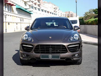 Porsche  Cayenne  GTS  2014  Automatic  98,000 Km  8 Cylinder  Four Wheel Drive (4WD)  SUV  Brown