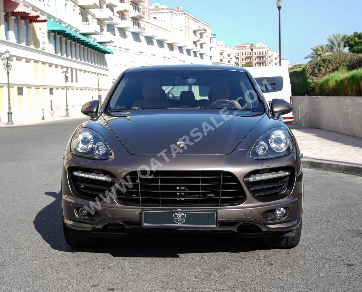 Porsche  Cayenne  GTS  2014  Automatic  98,000 Km  8 Cylinder  Four Wheel Drive (4WD)  SUV  Brown