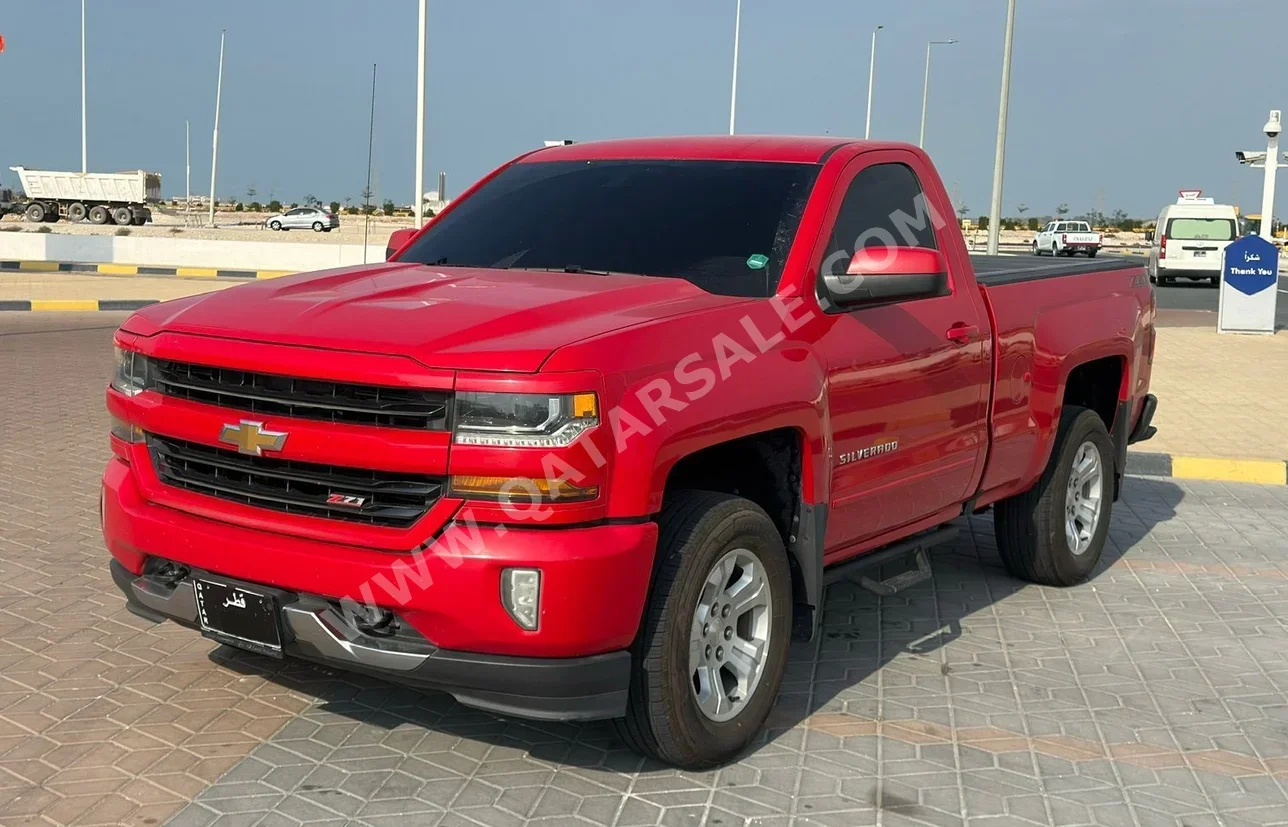 Chevrolet  Silverado  Z71  2018  Automatic  229,000 Km  8 Cylinder  Four Wheel Drive (4WD)  Pick Up  Red