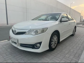 Toyota  Camry  GLX  2012  Automatic  282,000 Km  4 Cylinder  Front Wheel Drive (FWD)  Sedan  White