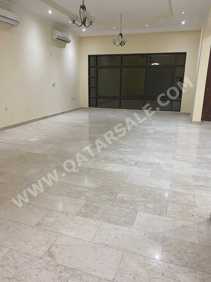 Family Residential  - Not Furnished  - Doha  - Al Thumama  - 6 Bedrooms