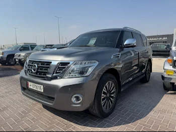 Nissan  Patrol  Platinum  2015  Automatic  169,000 Km  8 Cylinder  Four Wheel Drive (4WD)  SUV  Gray