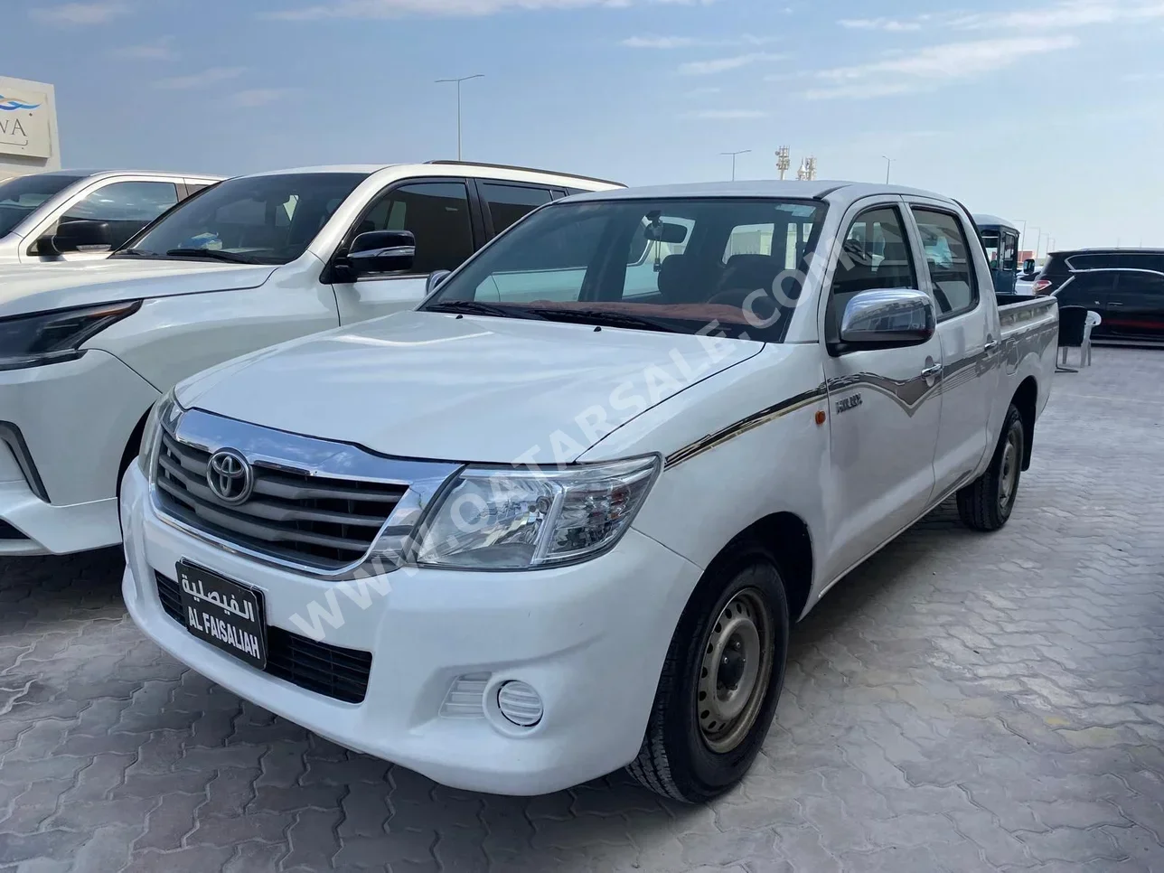 Toyota  Hilux  2015  Manual  226,000 Km  4 Cylinder  Front Wheel Drive (FWD)  Pick Up  White