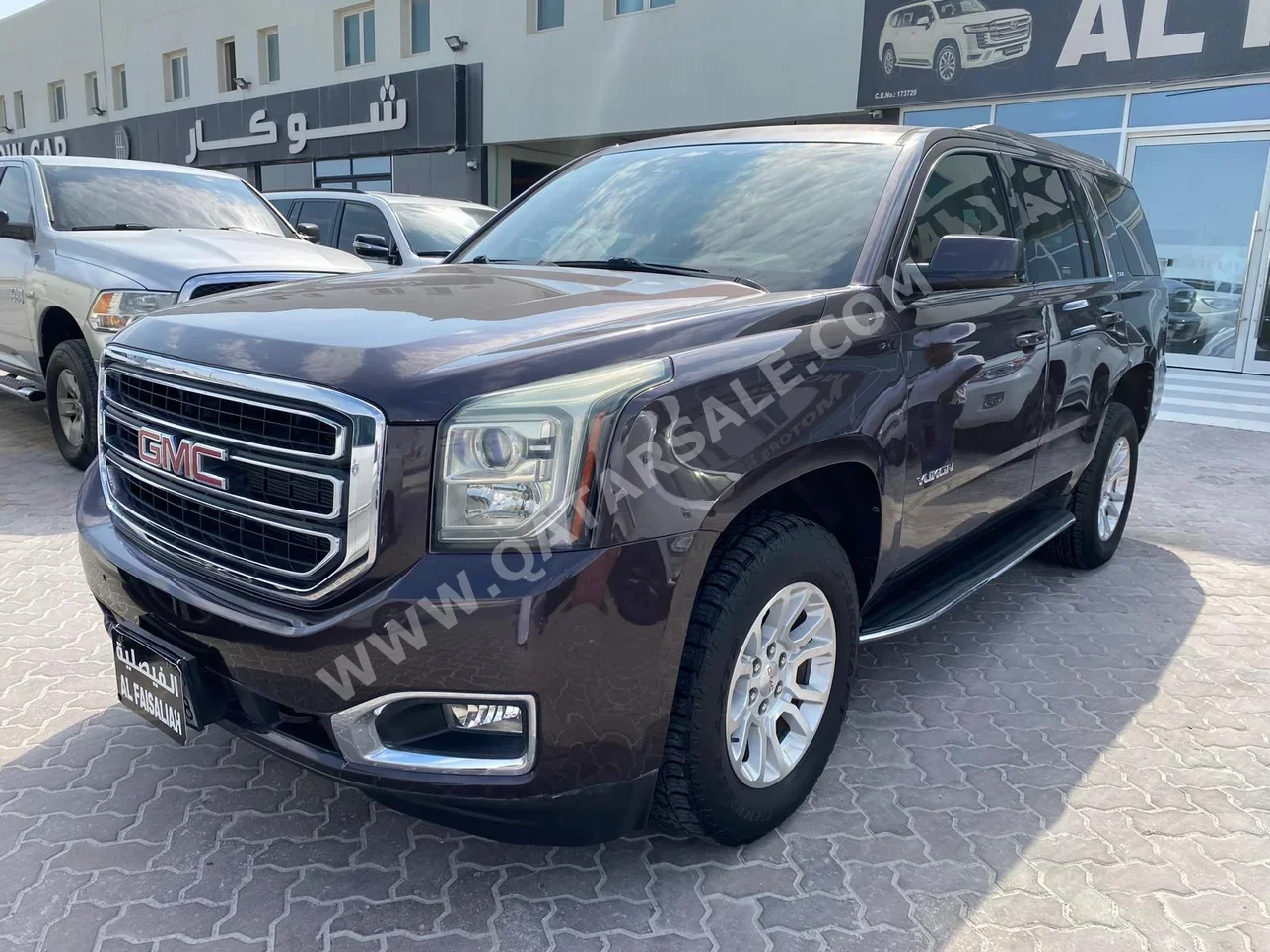 GMC  Yukon  2015  Automatic  159,000 Km  8 Cylinder  Four Wheel Drive (4WD)  SUV  Gray