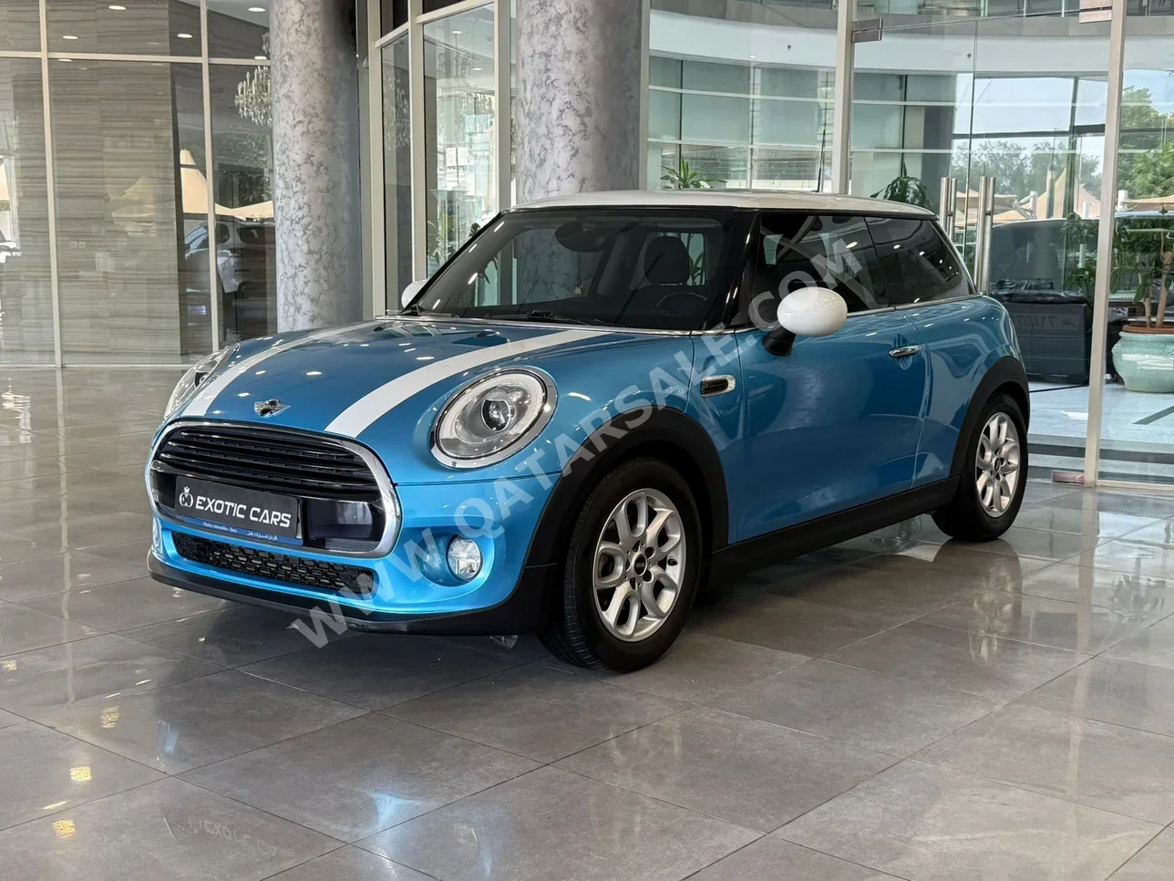 Mini  Cooper  2017  Automatic  77,000 Km  4 Cylinder  Front Wheel Drive (FWD)  Hatchback  Blue