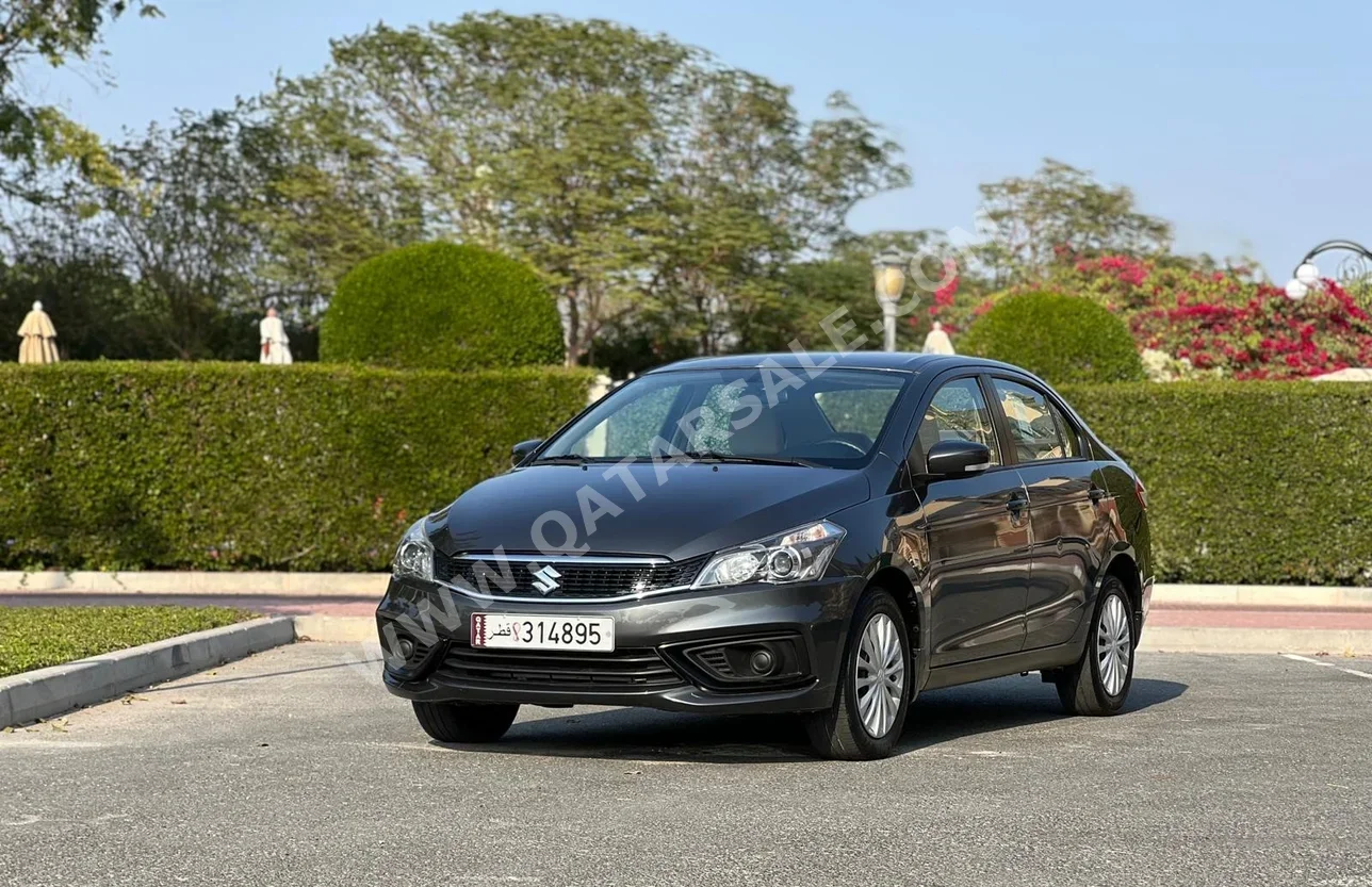 Suzuki  Ciaz  2023  Automatic  43,550 Km  4 Cylinder  Front Wheel Drive (FWD)  Sedan  Dark Gray