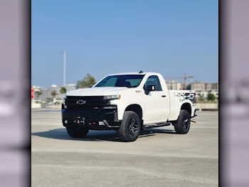 Chevrolet  Silverado  Trail Boss  2021  Automatic  146,000 Km  8 Cylinder  Four Wheel Drive (4WD)  Pick Up  White