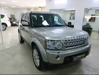 Land Rover  LR4  2013  Automatic  127,000 Km  6 Cylinder  Four Wheel Drive (4WD)  SUV  Gold