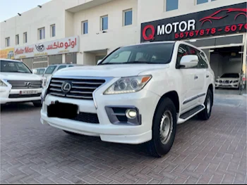 Lexus  LX  570  2009  Automatic  440,000 Km  8 Cylinder  Four Wheel Drive (4WD)  SUV  White