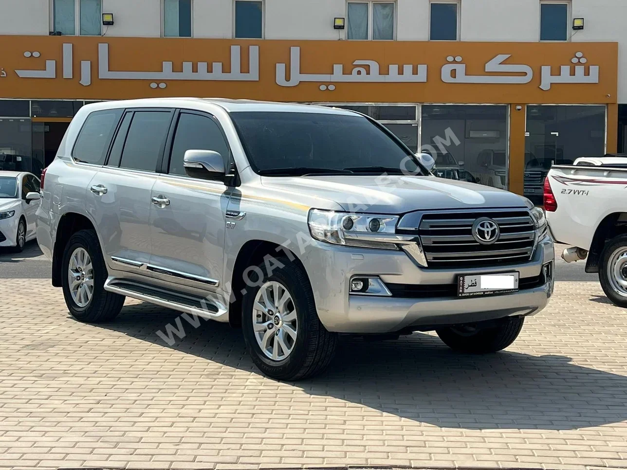 Toyota  Land Cruiser  VXR  2021  Automatic  42,000 Km  8 Cylinder  Four Wheel Drive (4WD)  SUV  Silver