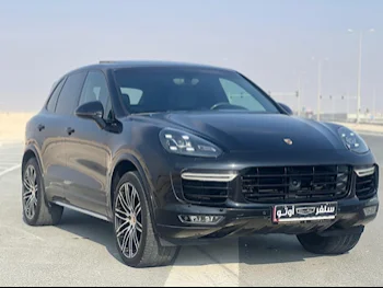 Porsche  Cayenne  Turbo  2015  Automatic  74,000 Km  8 Cylinder  Four Wheel Drive (4WD)  SUV  Black