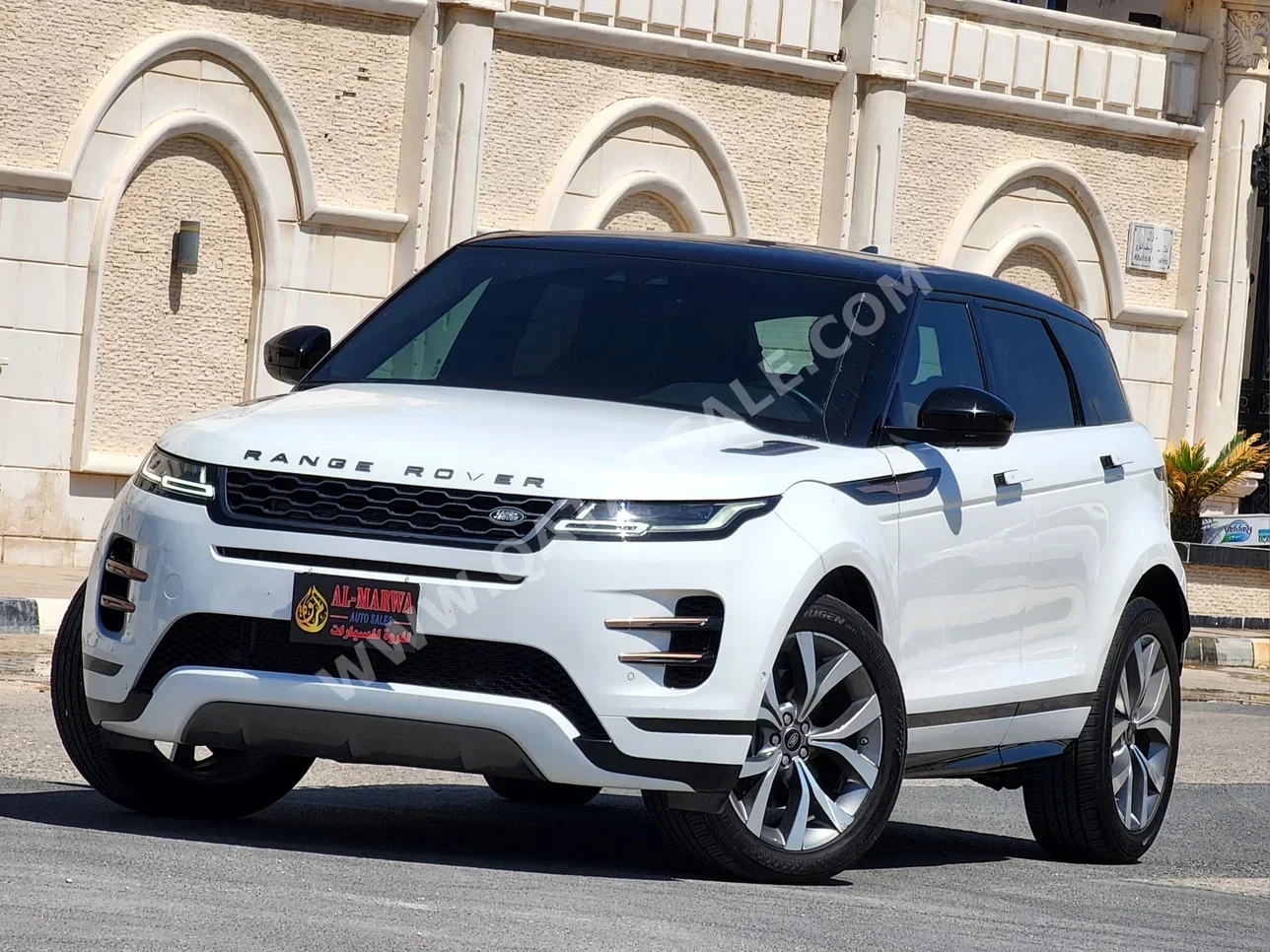  Land Rover  Evoque  2020  Automatic  42,000 Km  4 Cylinder  Four Wheel Drive (4WD)  SUV  White  With Warranty