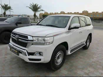 Toyota  Land Cruiser  GXR  2019  Automatic  161,000 Km  8 Cylinder  Four Wheel Drive (4WD)  SUV  White