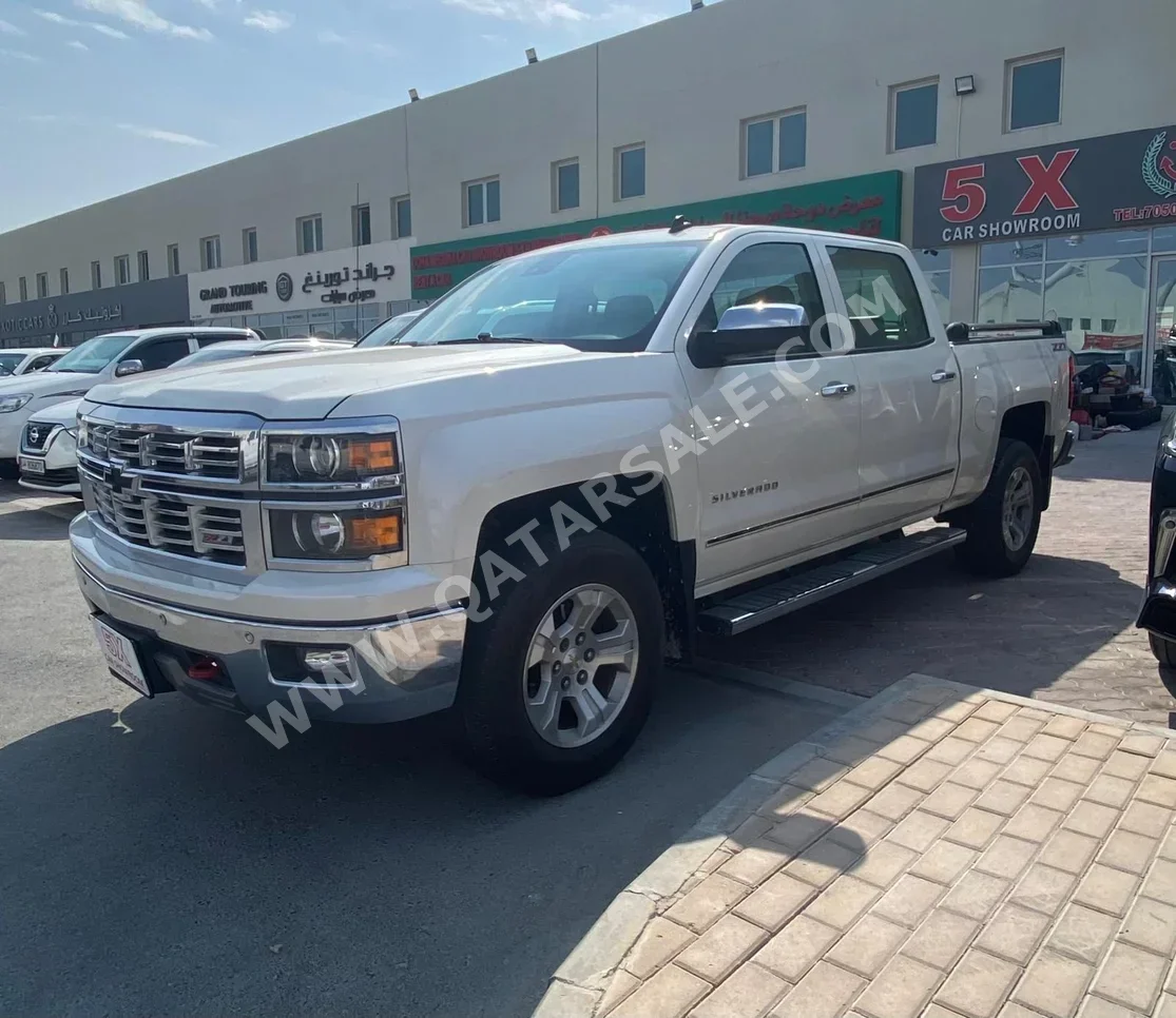 Chevrolet  Silverado  LTZ  2014  Automatic  230,000 Km  8 Cylinder  Four Wheel Drive (4WD)  Pick Up  White