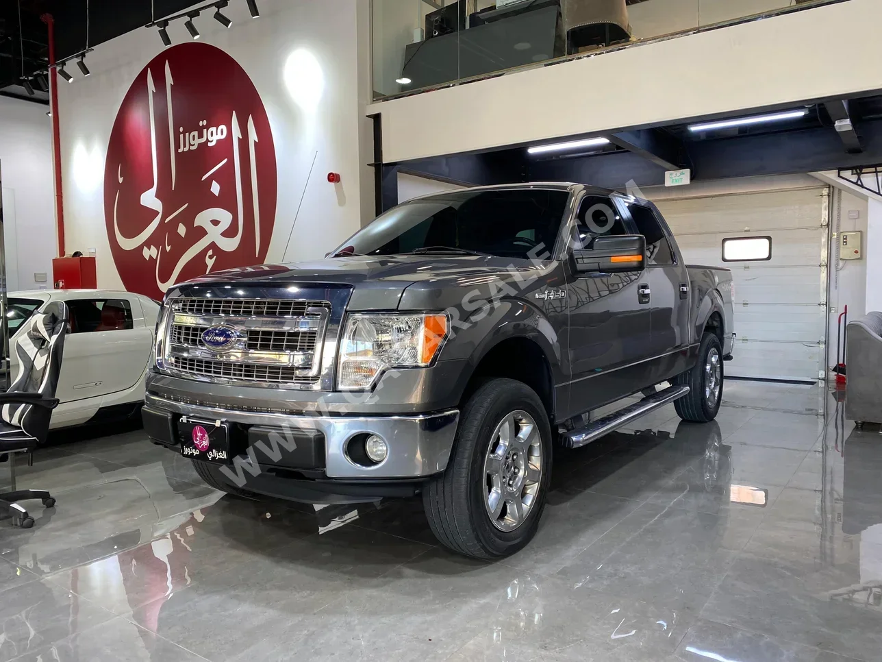 Ford  F  150  2013  Automatic  305,000 Km  8 Cylinder  Four Wheel Drive (4WD)  Pick Up  Gray