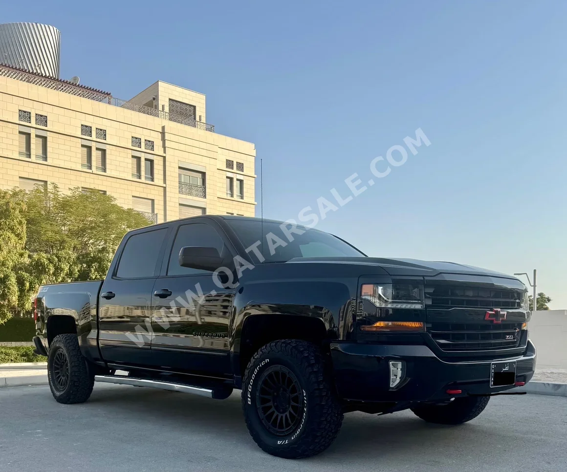 Chevrolet  Silverado  Z71  2017  Automatic  99,900 Km  8 Cylinder  Four Wheel Drive (4WD)  Pick Up  Black  With Warranty