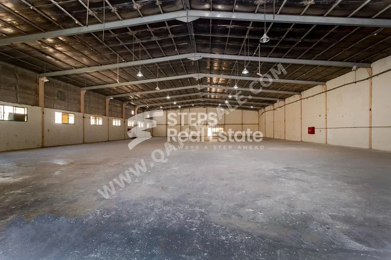 Warehouses & Stores - Al Rayyan  - Industrial Area  -Area Size: 2000 Square Meter